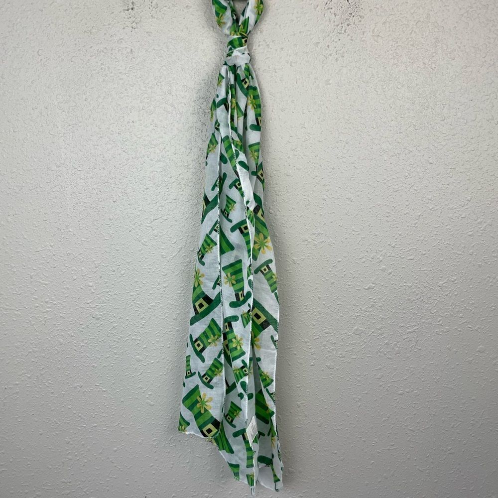 NWT Saint Patrick’s Day Scarf - Picture 3 of 4
